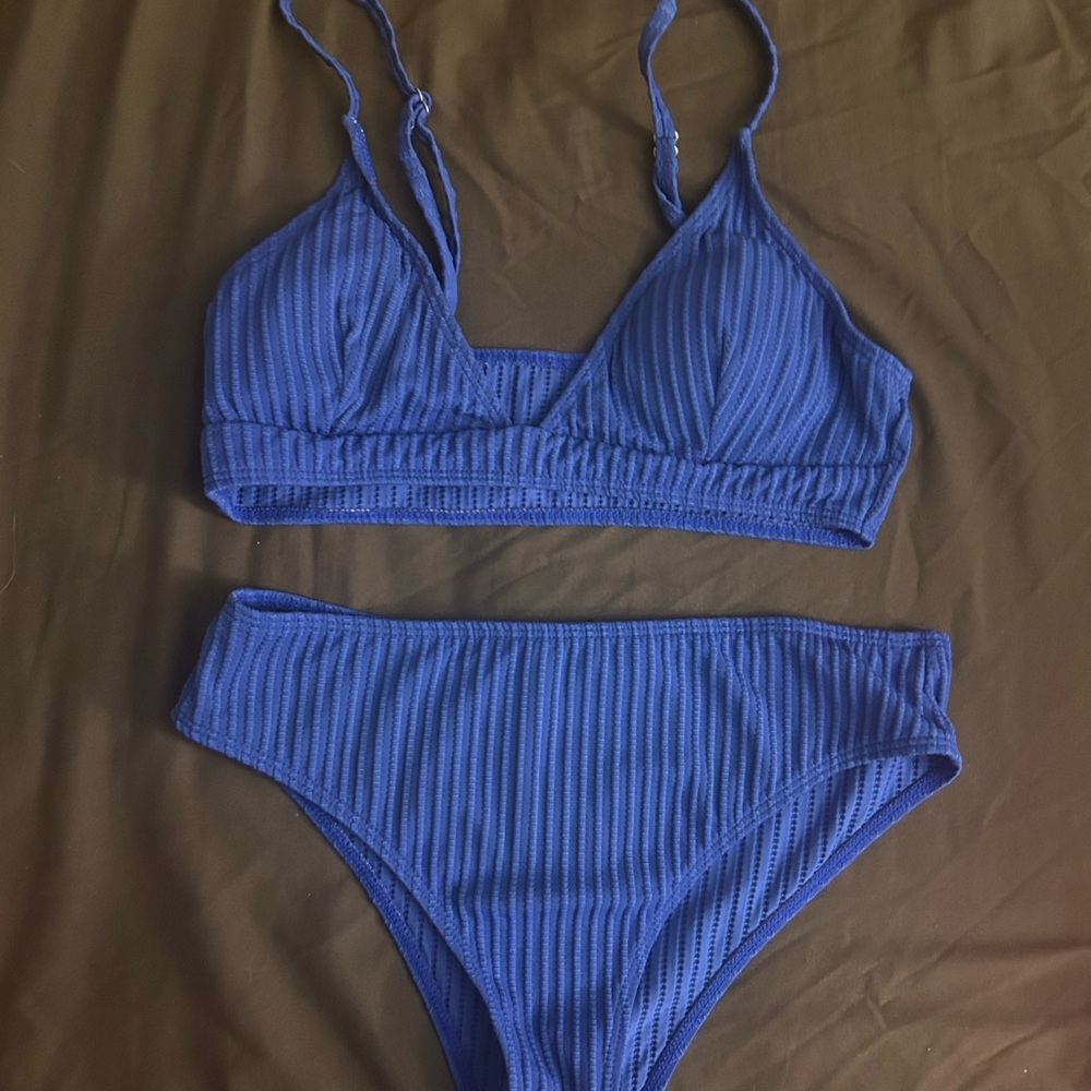 Blue Ribbed Bikini Set | Size Medium